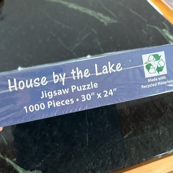 Vermont Christmas Company House by The Lake Jigsaw Puzzle 1000 Piece NIB - Picture 8 of 8